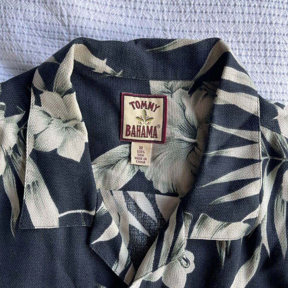 Tommy Bahama Silk Shirt - Picture 2 of 5